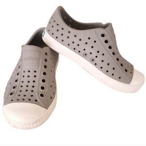 Native Shoes Jefferson Gray Kids Size C8